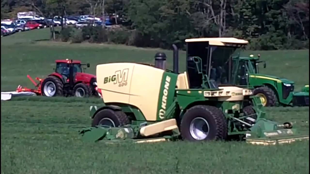 Triple Mowers by Massey Ferguson