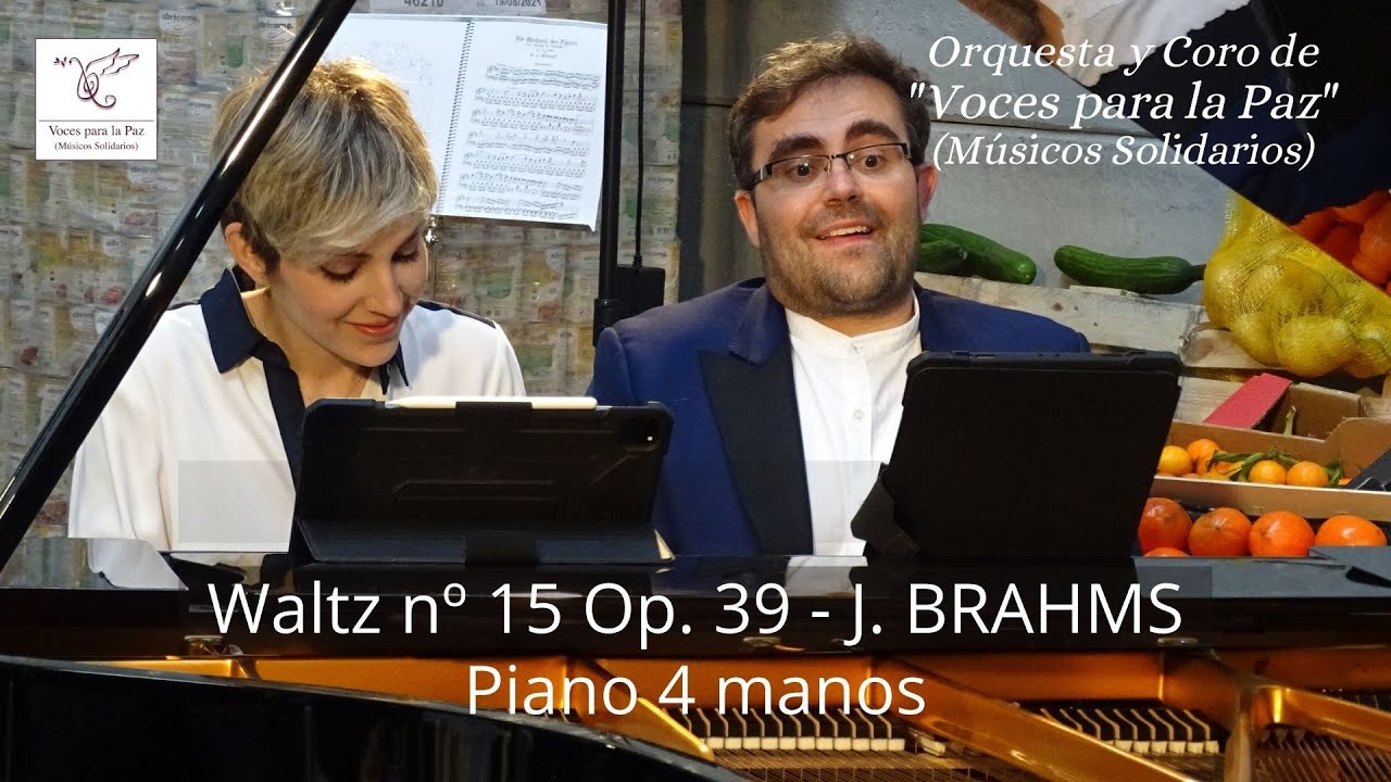 Waltz nº 15 Op. 39 - J. Brahms. Piano 4 hands.