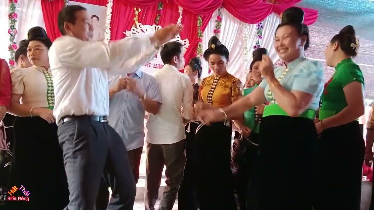 sàn nhảy đám cưới. "Thanh Thảo - Văn Tình" (Bản hua ná, Mường lạn, Mường ảng, Điện Biên).❤️