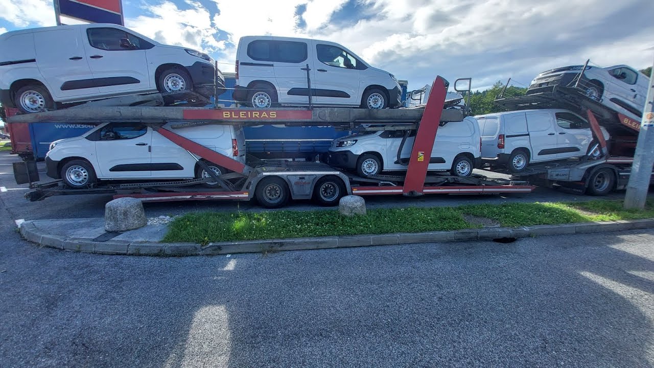 6 длинных каблучков. Height  4.05. Loading Peugeot Partner. 6 cars. Lohr. Renault truck.