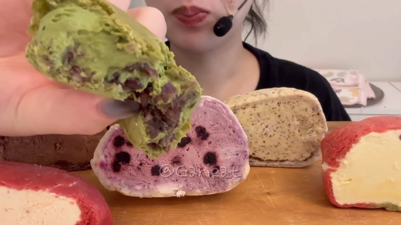 [Gari-eat ASMR]Ugly Bakery Cream Bread Mukbang 어글리 베이커리 크림빵 먹방💕 (sub)