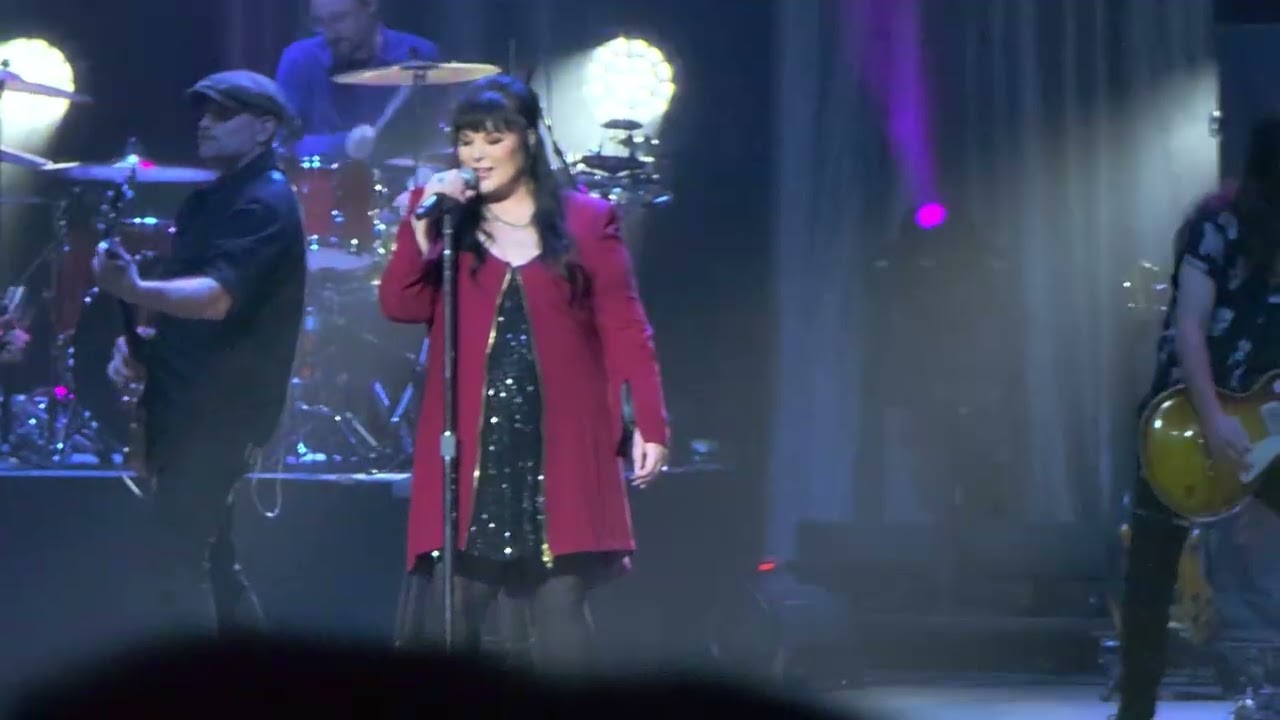 Ann Wilson (of Heart) and Tripsitter -- Immigrant Song