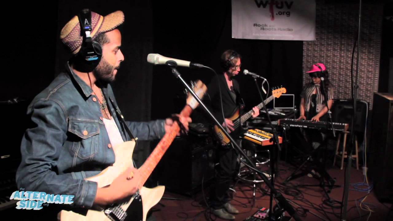 Twin Shadow - 