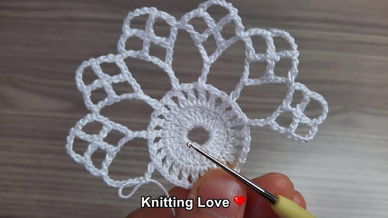 VERY TREND CROCHET FLOWER IDEA😍friends liked the souvenir gifts I knitted flower projects very much