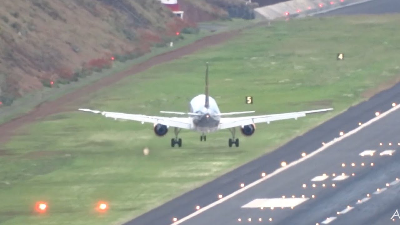 DIFFICULT Landings - Crosswinds in Madeira
