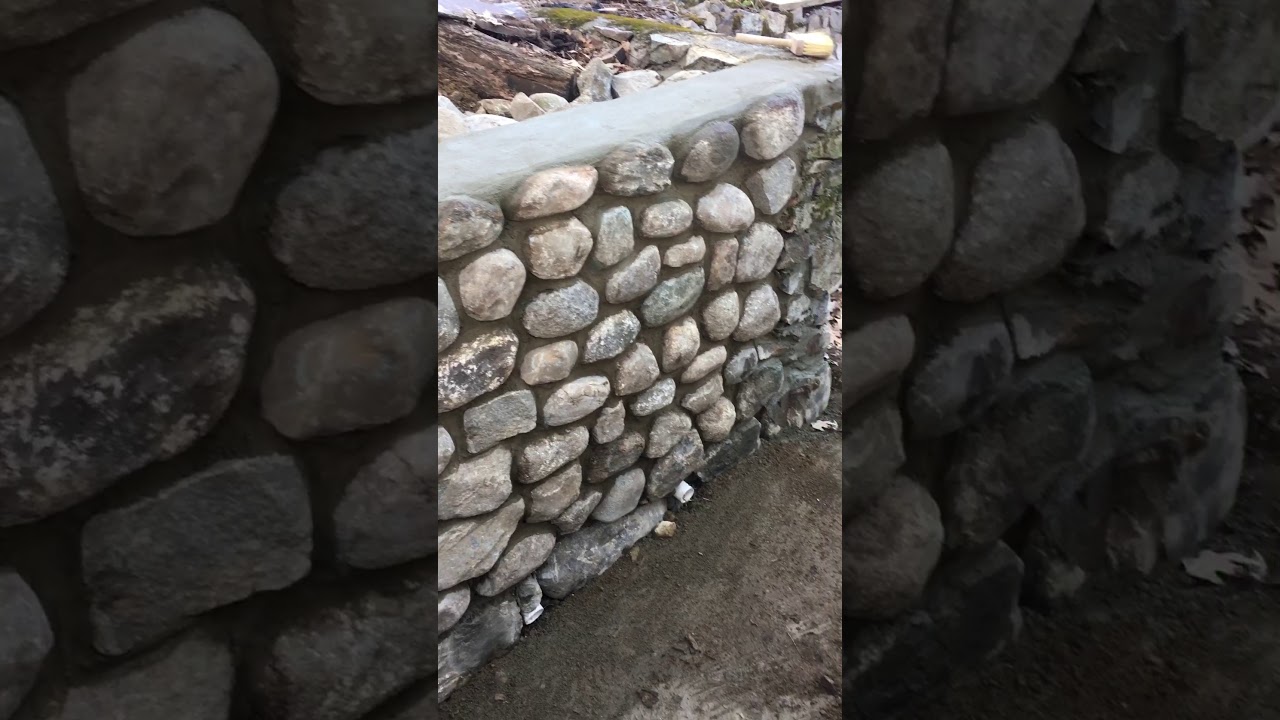 Fieldstone retaining wall