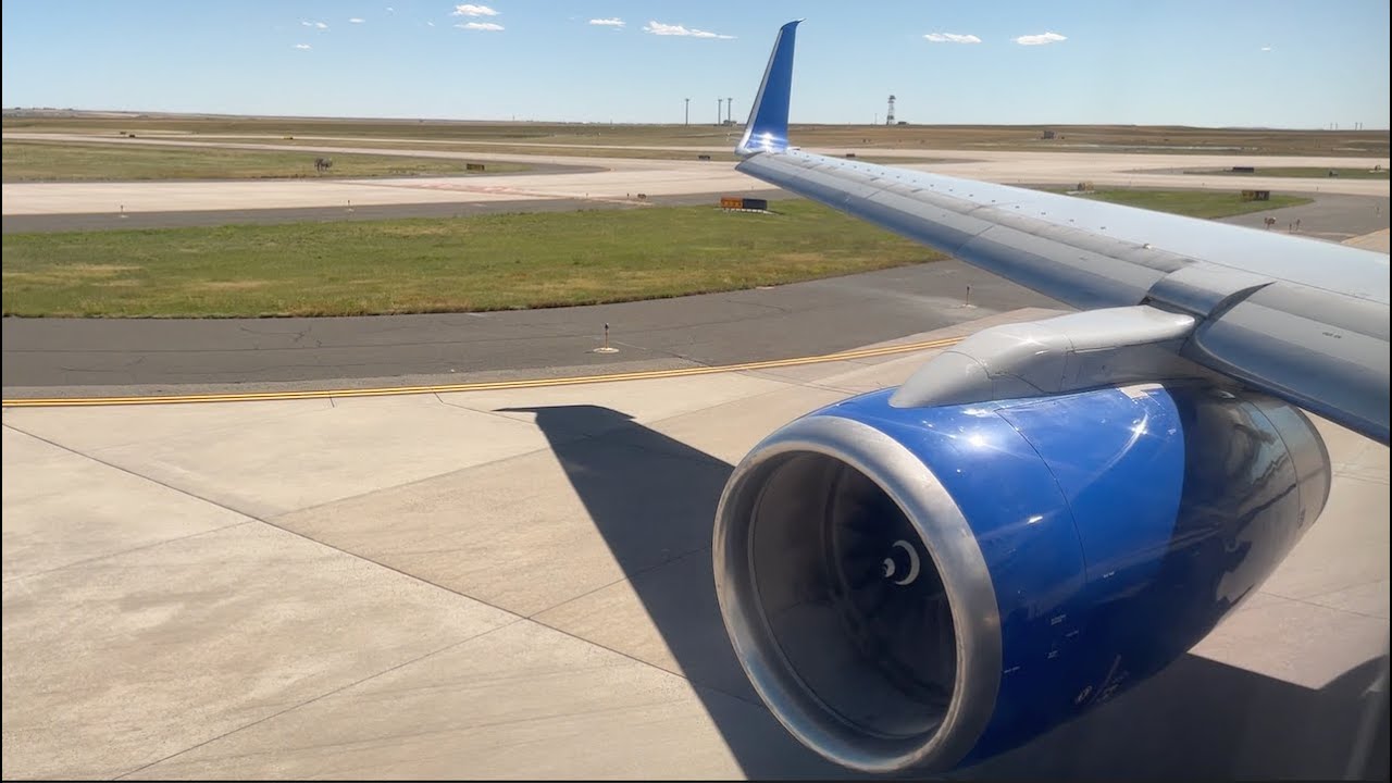 AMAZING SOUND! United Airlines Boeing 757-200(WL) Takeoff from Denver International Airport