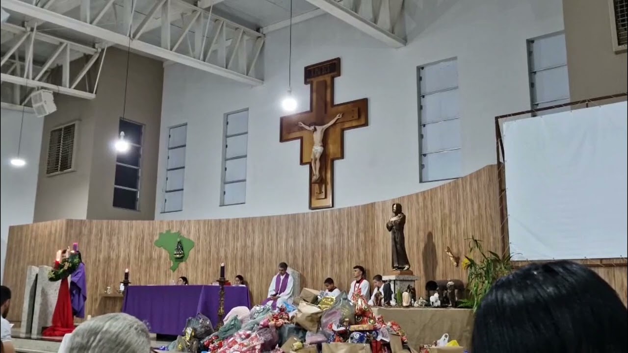 Salmo 23 - O rei da glória é o Senhor onipotente; abri as portas para que ele possa entrar