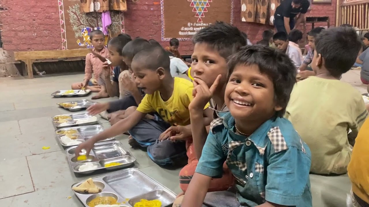 Punarutthan Gurukulam | Diwali Celebration at Orphanage | पुनरुत्थान समरसता गुरुकुलम - चिंचवड, पुणे.