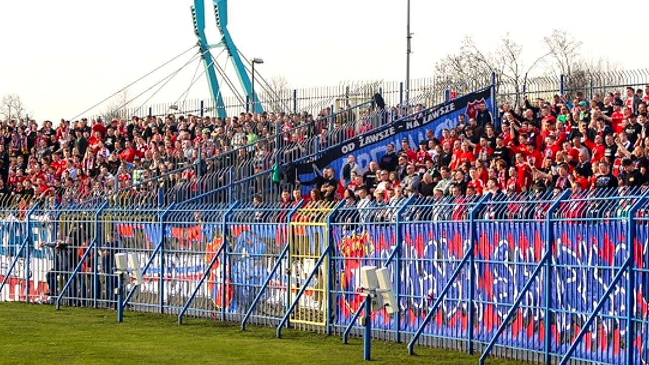 Kibice Wisły Krak&oacute;w w Chorzowie (03.04.2016 r.)