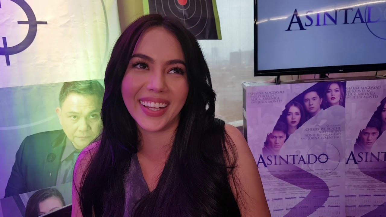 Julia Montes at Coco Martin 