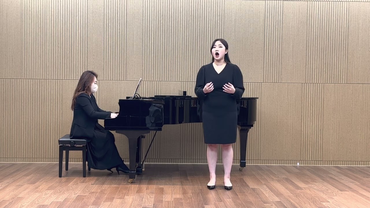 소프라노 김효경 Tu, che di gel sei cinta (opera 'Turandot'), Il est doux, il est bon (opera 'H&eacute;rodoade')