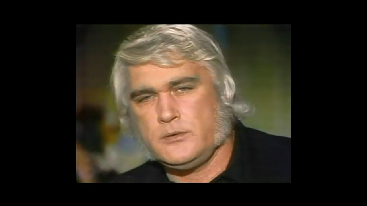 Charlie Rich - I Take It On Home / Behind Closed Doors (Hee Haw, TV show) (1973)