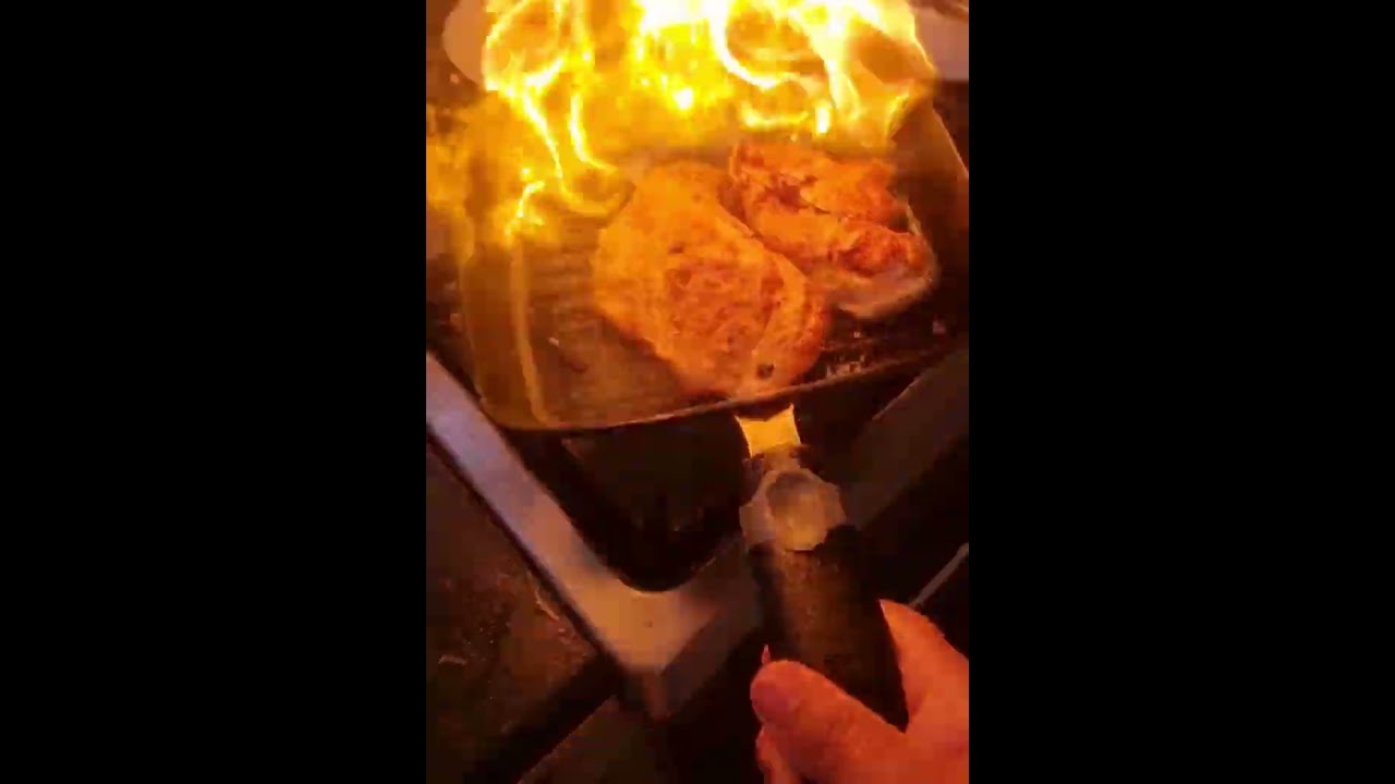 Look what's going on?|How to do flame🔥 in grilled pan #shorts#shortsvideo  #yt#viral #youtubeshorts