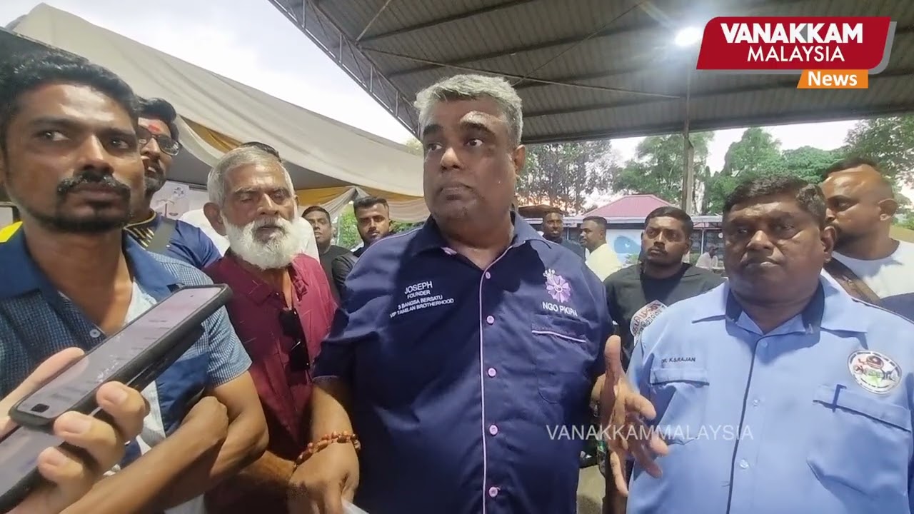 Multi-ethnic Malaysians unite to defend non-Muslim places of worship