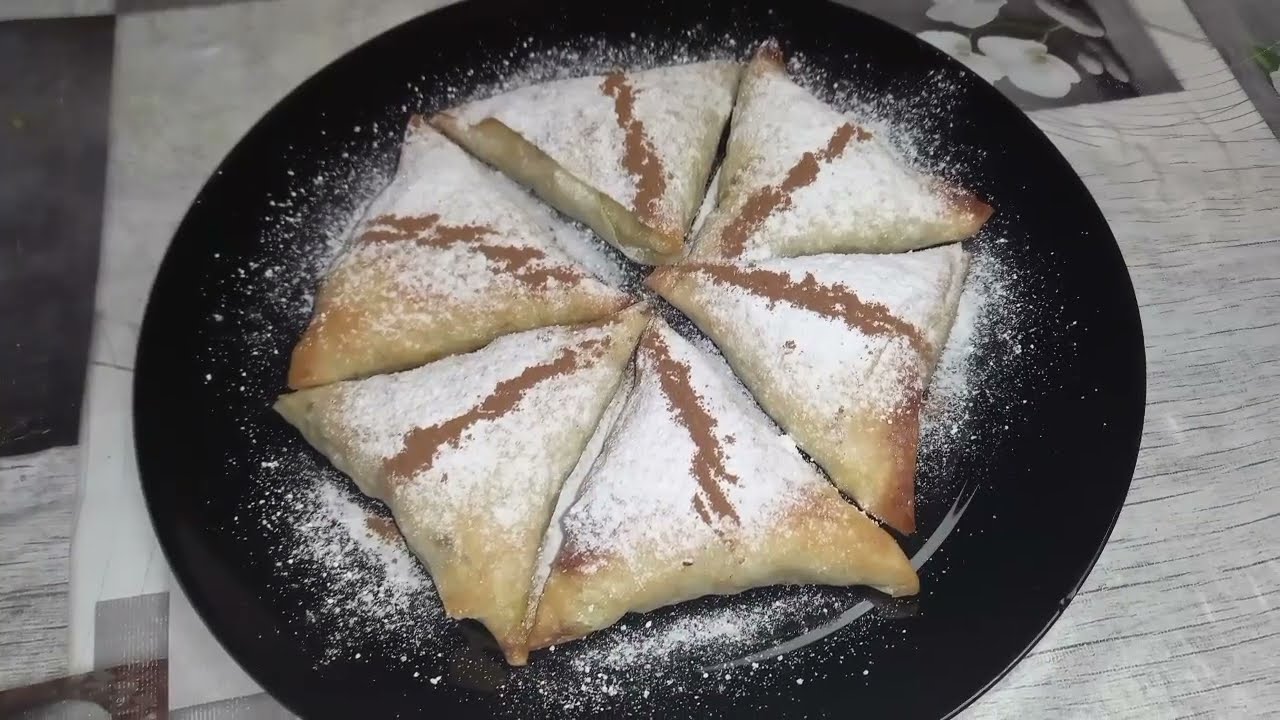 بريوات بالدجاج بطريقة  تقليدية بمداق خطير briwat djaj  hlwyn