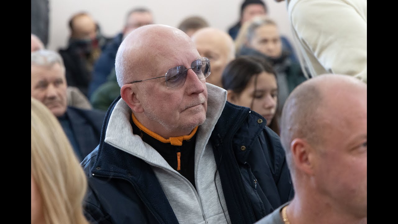 R. Žemaitaičio susitikime Lazdijuose – netikėtas svečias: A. Valinskas neieškojo žodžio kišenėje