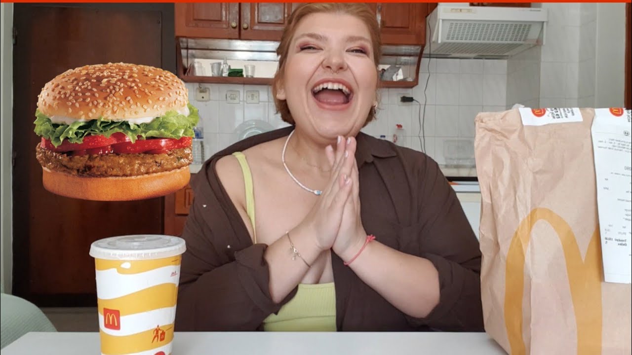 Kötü Yorumlar Mukbang | Bu kadar yapıcı eleştiri fazla ♡
