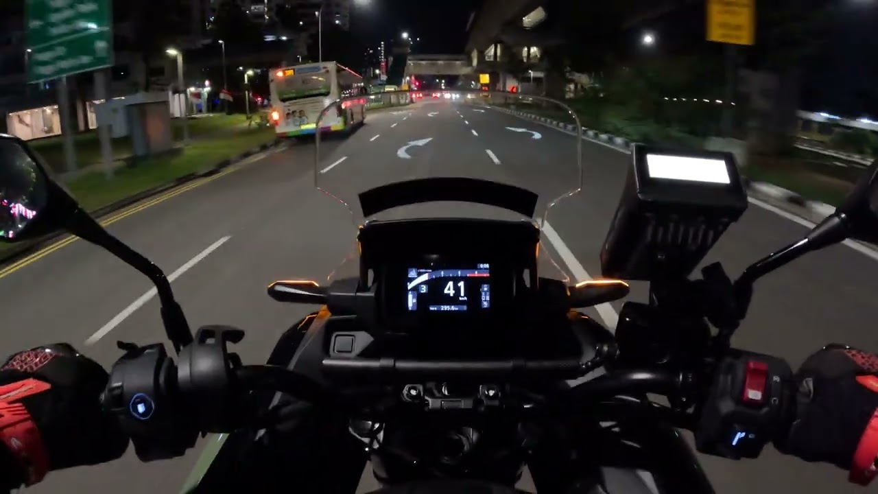 (Motovlog) Introducing the new NC750X and How to operate Honda's DCT (Dual Clutch Transmission)