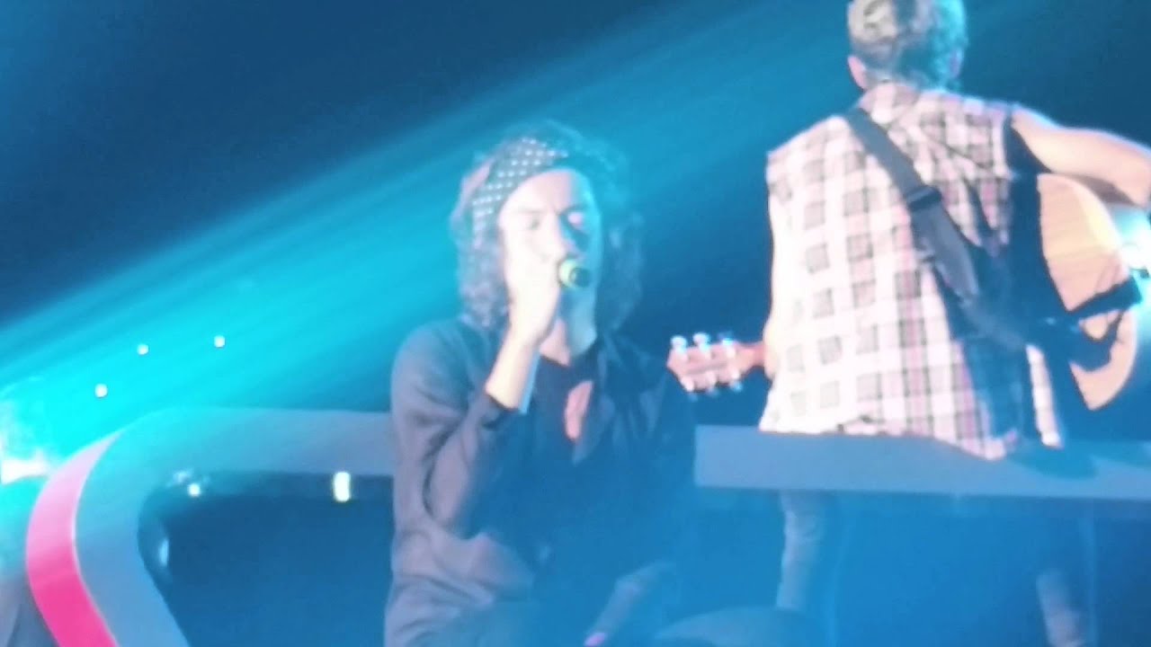 One Direction Little Things/Moments 01.08.14