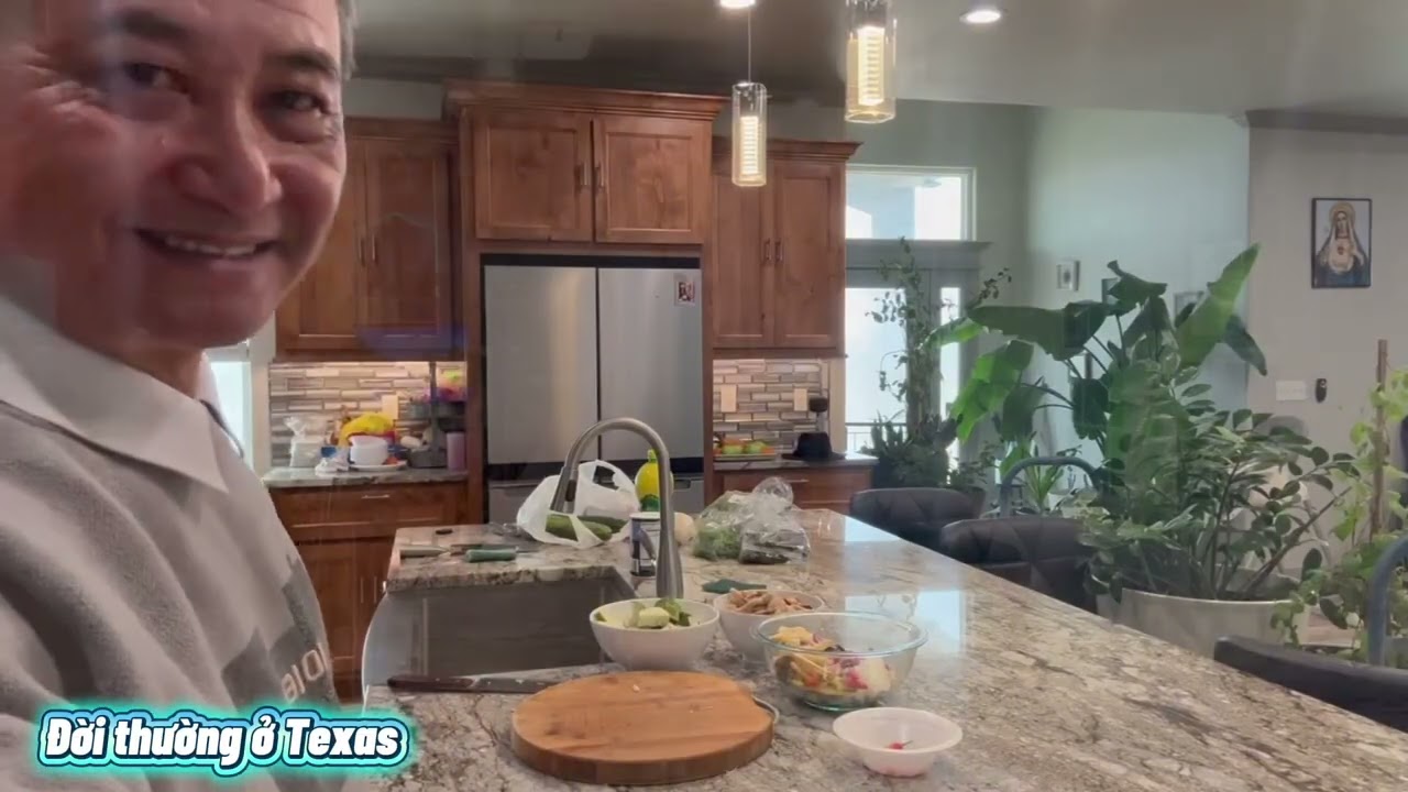 Ếch xào mướp hương 