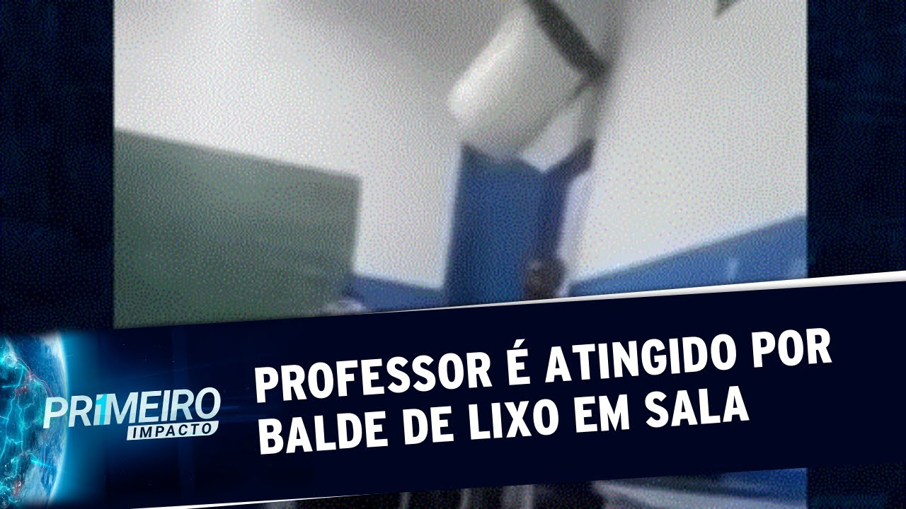 SP: Professor é atingido por balde de lixo ao entrar em sala de aula | Primeiro Impacto (21/11/19)