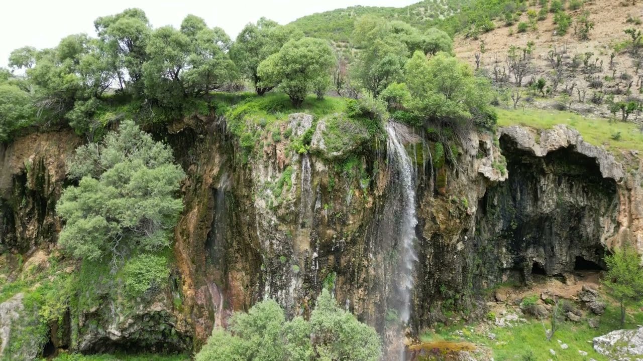 Pargasur selalesi Yayladere Bingöl 2023 Wasserfall Aufgenommen in 4k Qualität, mit DJI mini 3 Pro