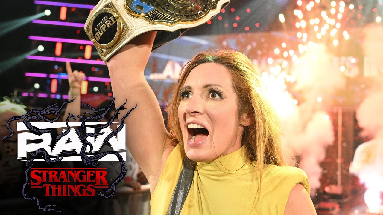 Becky Lynch steals the Women&rsquo;s Intercontinental Title from Maxxine Dupri: Raw highlights