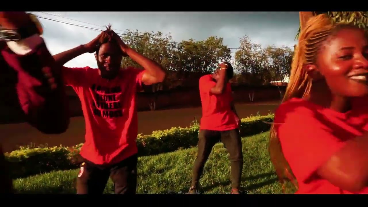 Yanicko  Meŋ á Mii ohh clip  (Directed by SAMMY PRO )