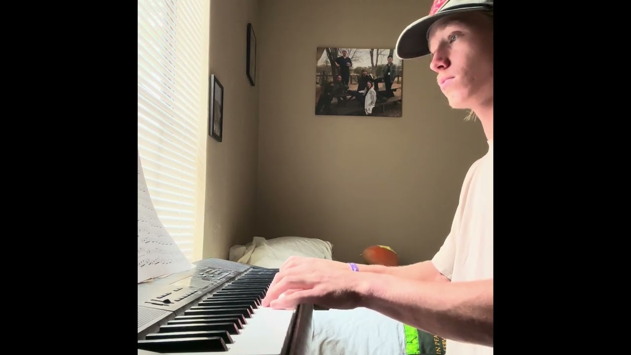 My 7 month Piano progress as a self taught pianist!