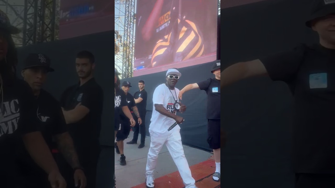 Flavor Flav Greeting Phat Phillie & 