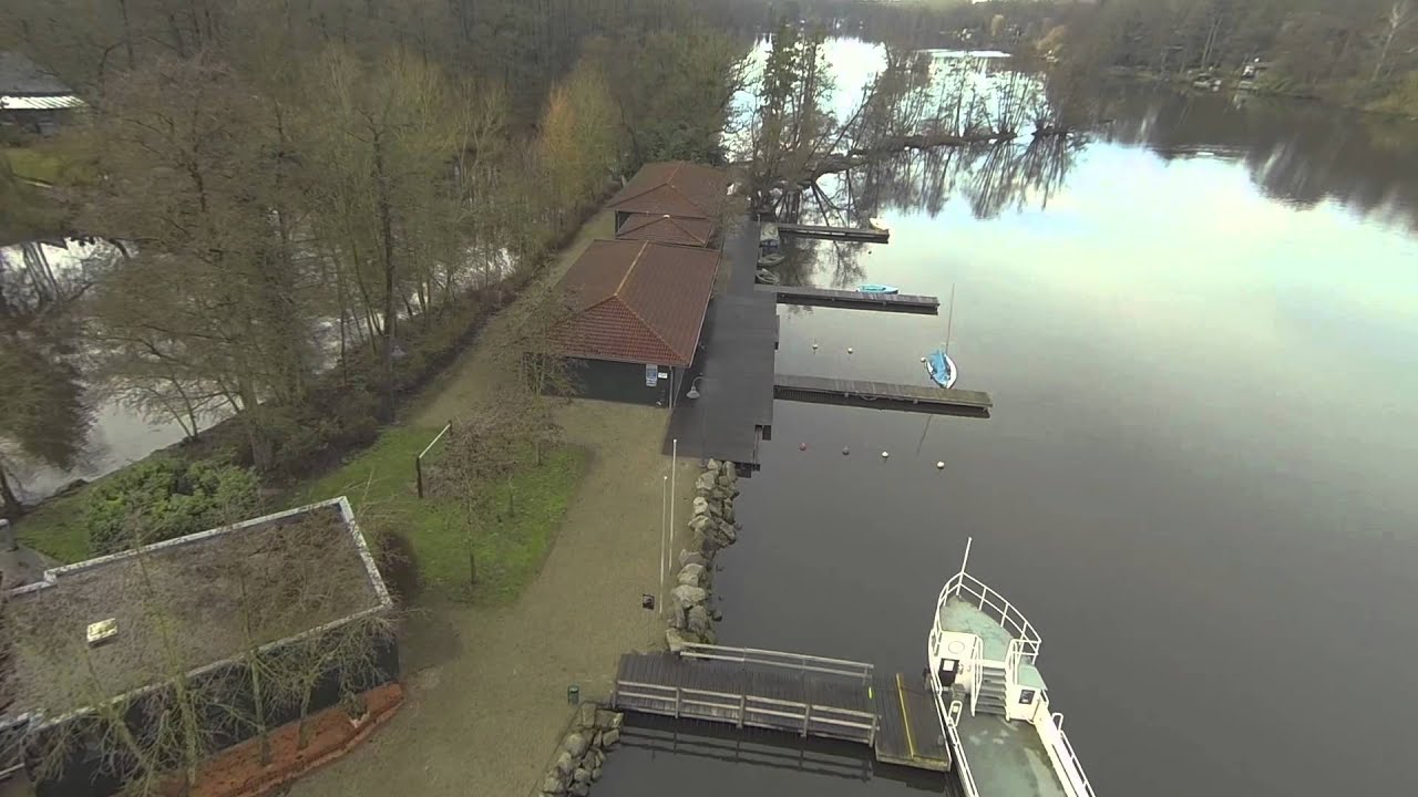 Inselschl&ouml;sschen am Hariksee in Schwalmtal