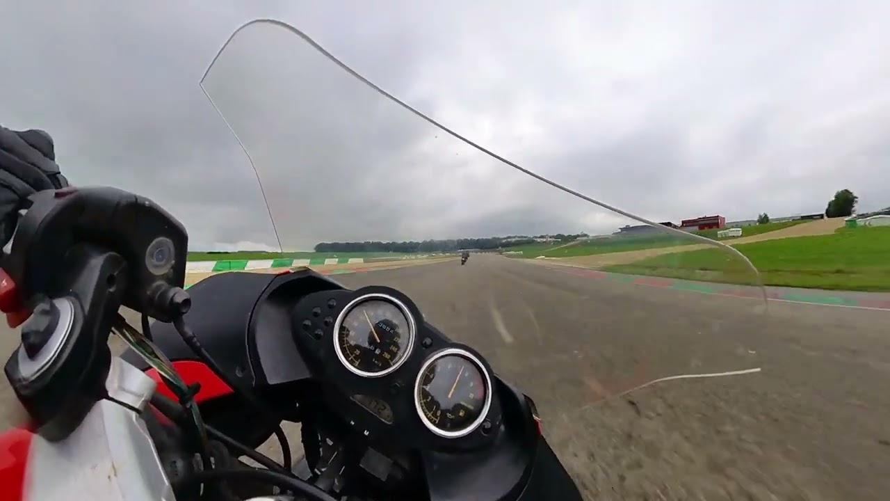 BMW R1100S Mettet trackday #1