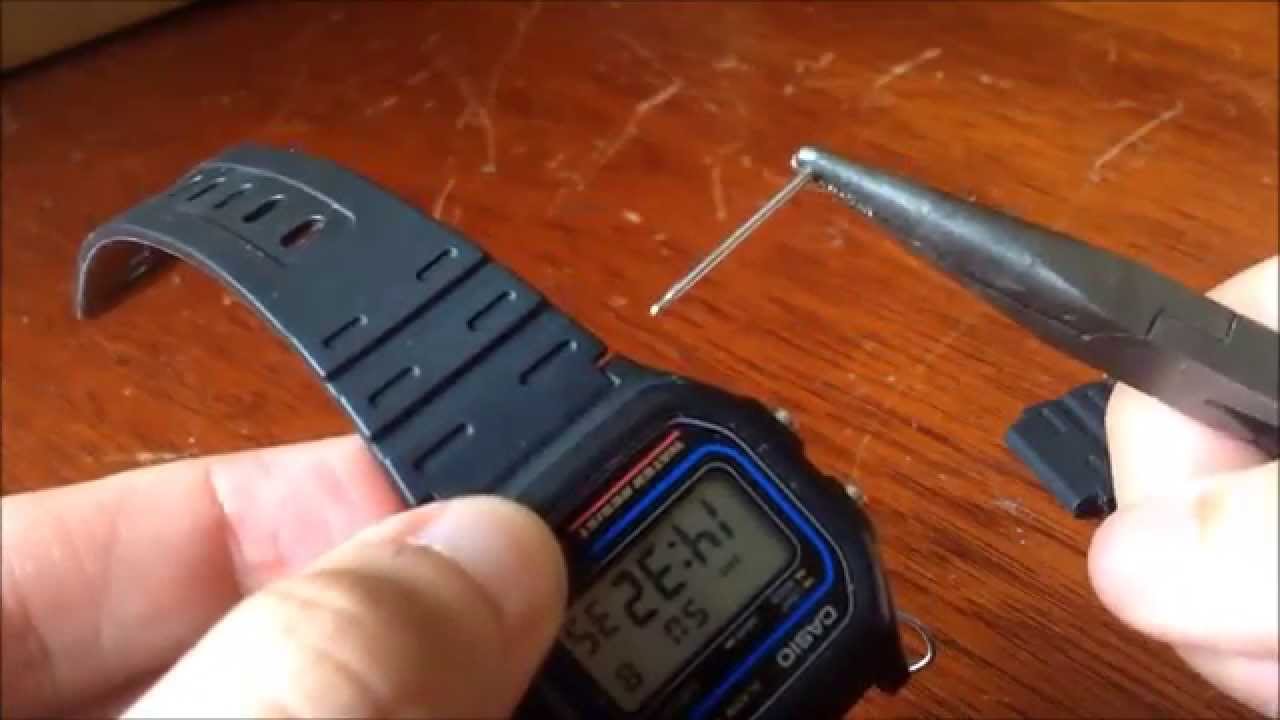 How to Remove a Casio W-59 Watch Band