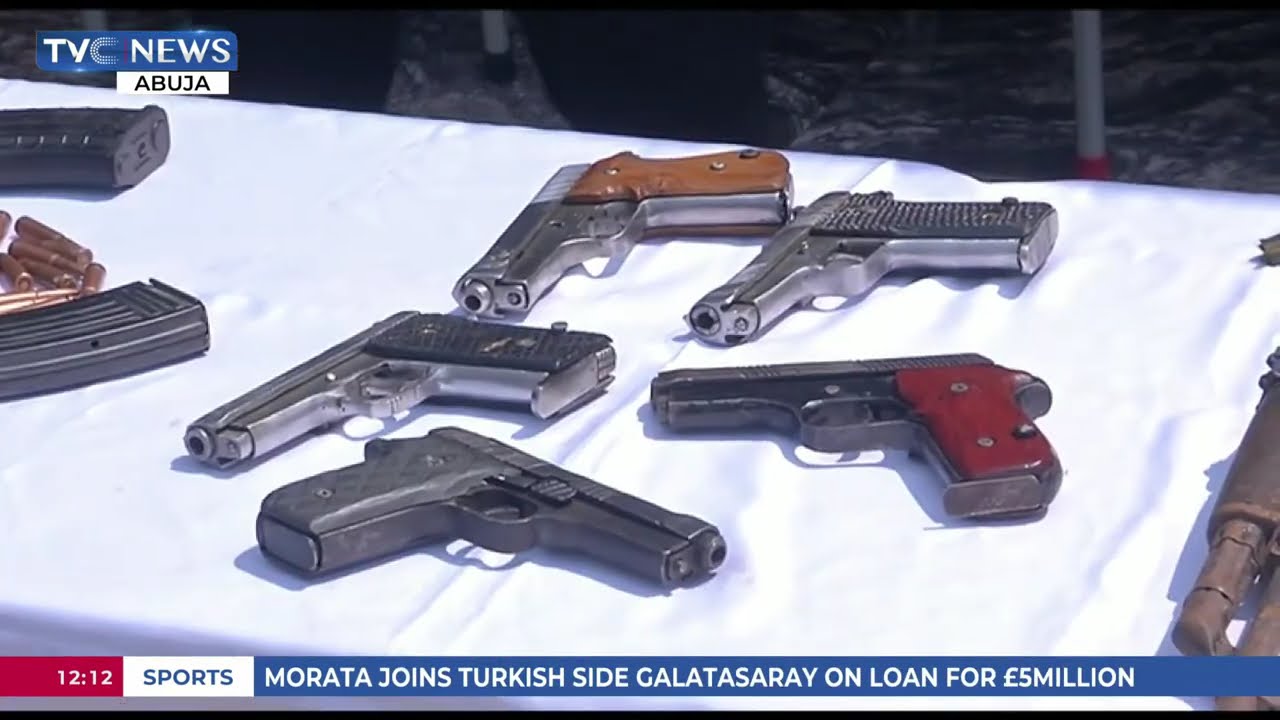 Police Arrest Suspects For Illegal Possession Of Assault Rifles