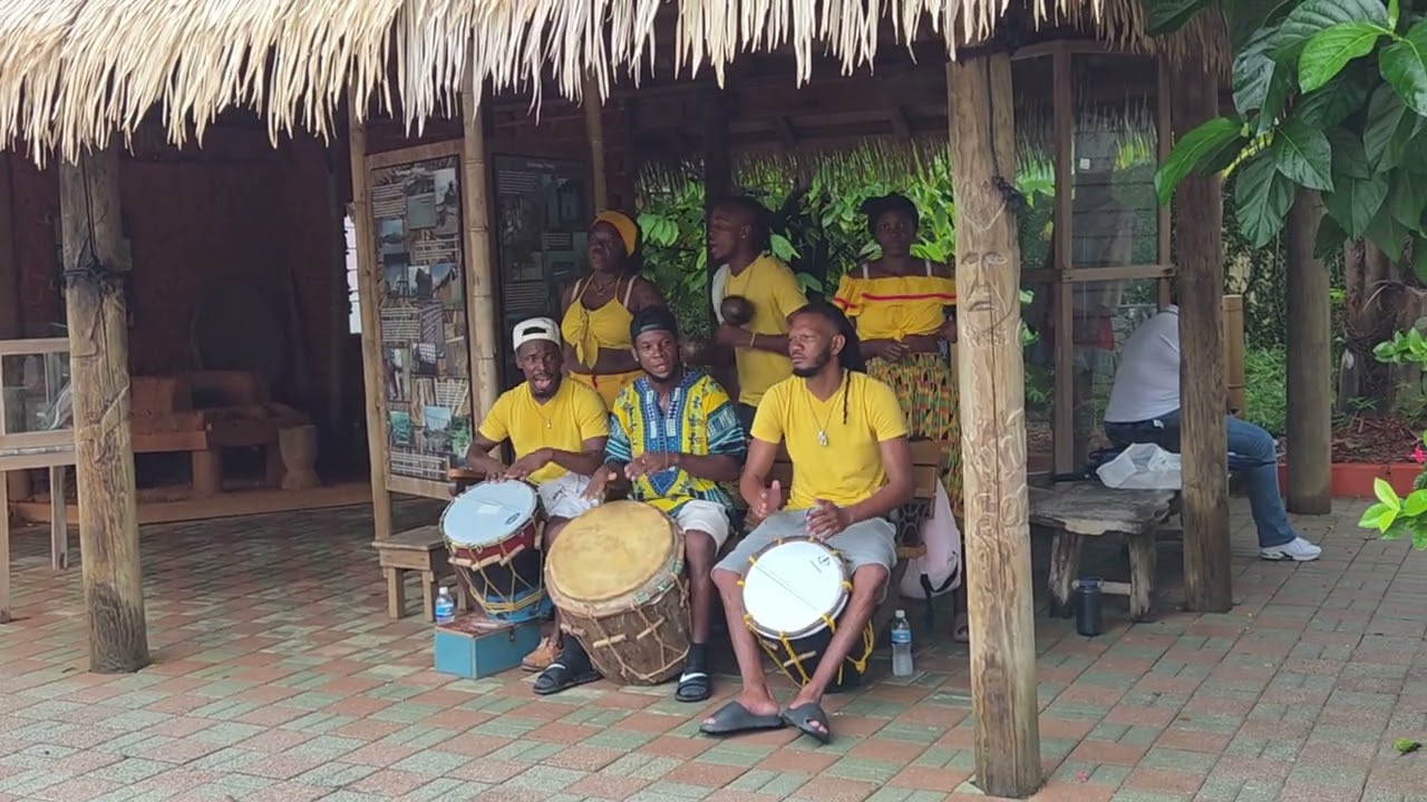 Roatan, Honduras: Rhythms Out of Africa.