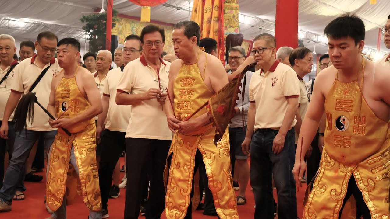 金英堂恭请玉皇上帝 三教老祖师聖诞. 金英教，亦称“三教”，它是集合了佛，道，仙三教的精髓而成的一个教派. 乙巳年十一月初三 22 Dec 2025