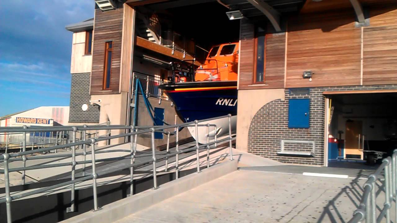 Shoreham Lifeboat being Launched for a shout on 18/12/2011