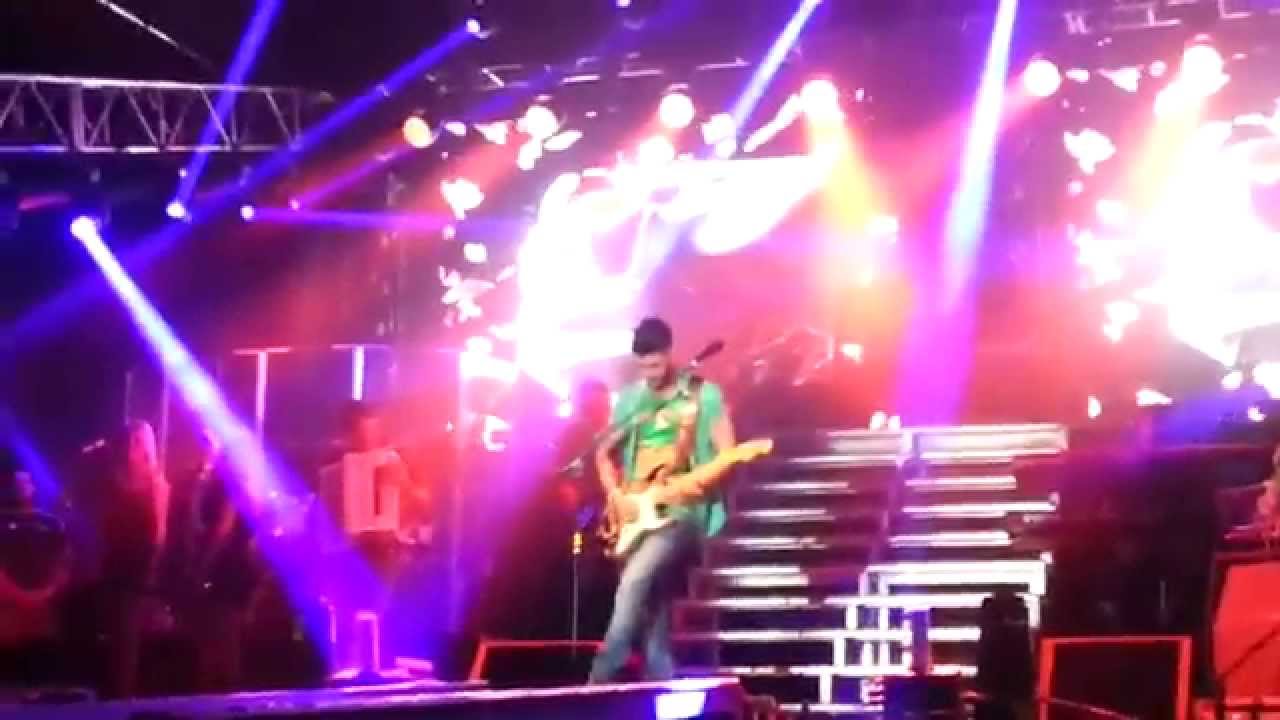 Gusttavo Lima Ao Vivo no Café Curaçao 27/12/2014