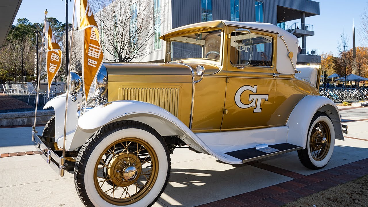 Georgia Tech's Mechanical Mascot - The Ramblin' Wreck