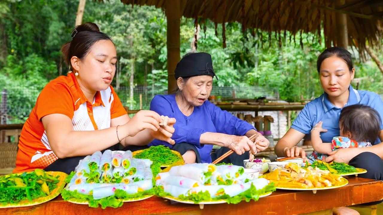 How to Make Rice Noodle Rolls (Pho Rolls) with My Sister Ly Phuc An - Daily Farm Life