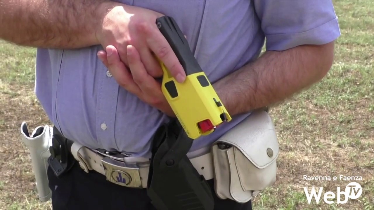 La Polizia Locale si addestra con il taser: prime prove per gli agenti