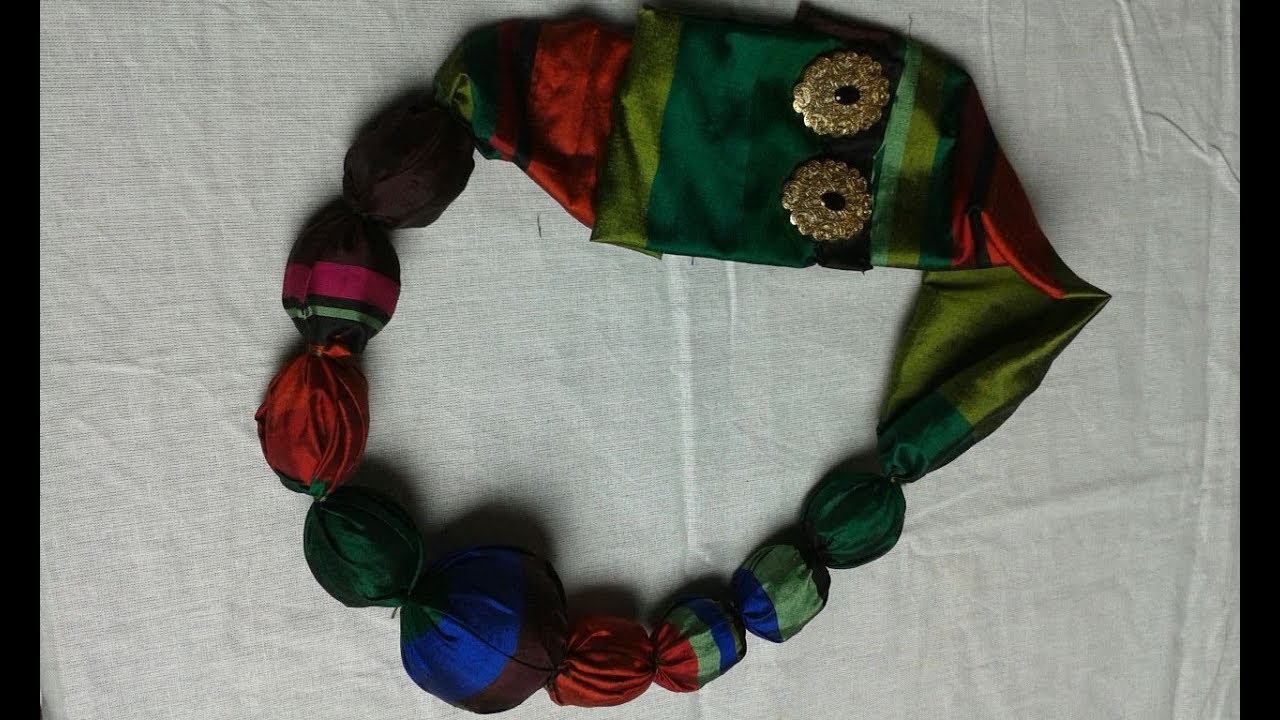 Collana palline e ... noci