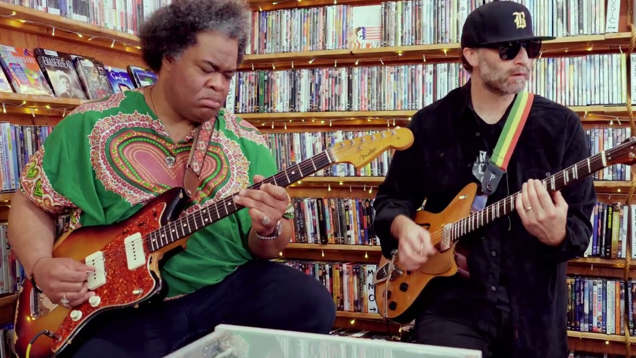 Champagne Bubblebath Live @ Rainy Day Records