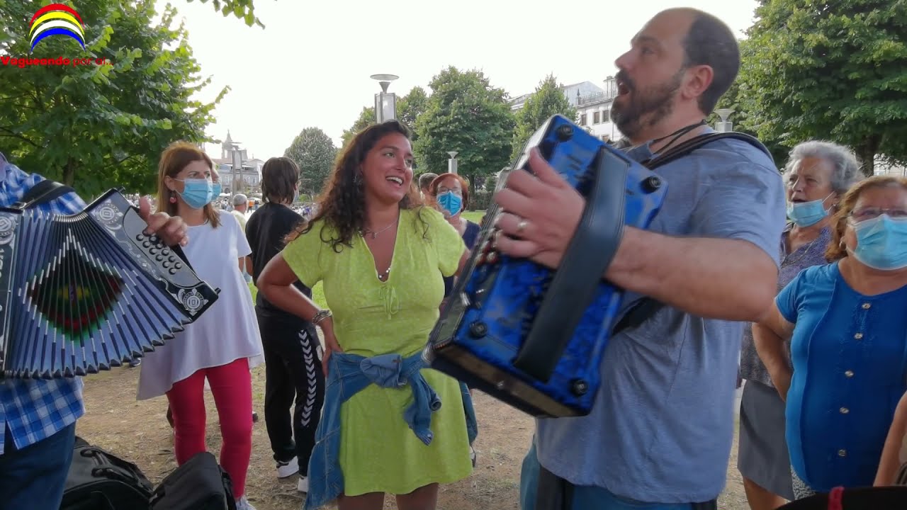 Pai e filha cantam e encantam em Braga