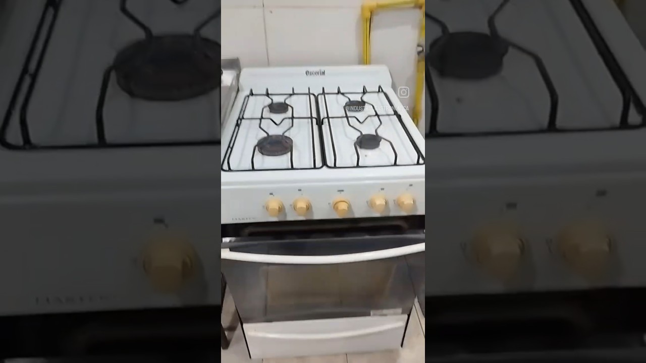 La puerta de la cocina no me cierra #cocina #escorial #arreglococina #puertadehorno #gas