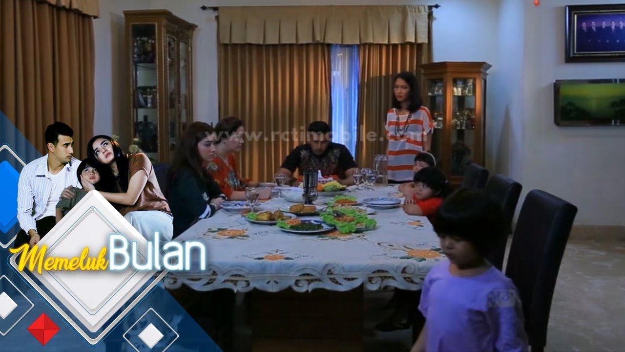 MEMELUK BULAN - Kasihan, Raja Diusir Dari Meja Makan Oleh Bu Rossa [29 Maret 2018]