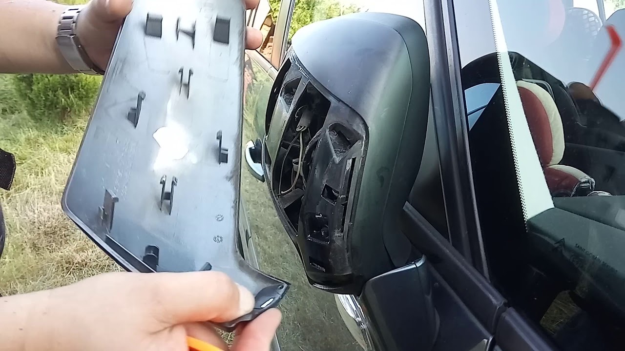 Citroen C4 Grand Picasso 2007 skrzypiące lusterko