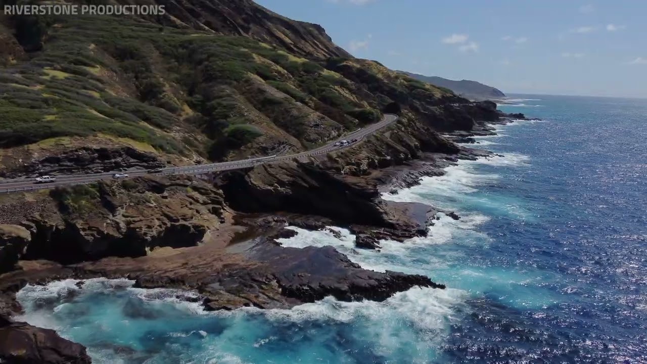 Hawaiian coastal freeway 72 with awesome views