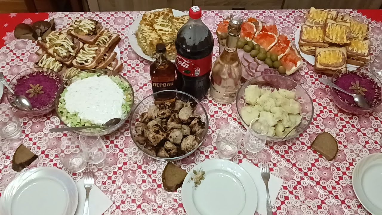 С Новым Годом 🎉🎉🎉 Новогодний стол.